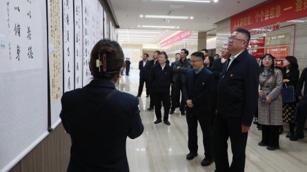 ������Դ�ָ����ϵ�칫�һ��ص�ί�����и���yl6776�������ż��������Ļ���Ʒչ